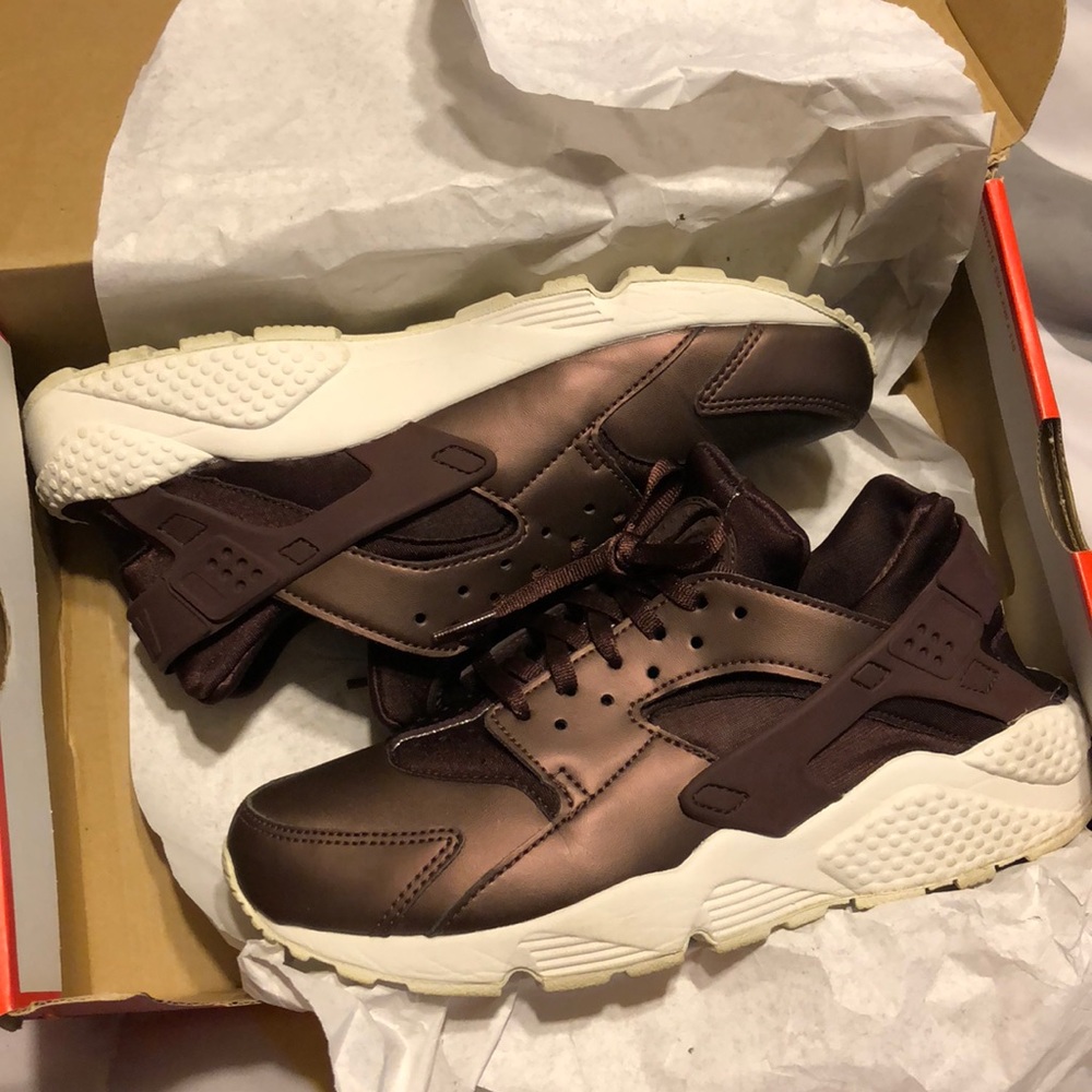 Purple Huaraches